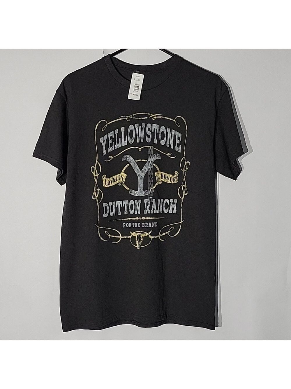 NWT Black Weathered Yellowstone Dutton Ranch T-Shirt, Size Medium